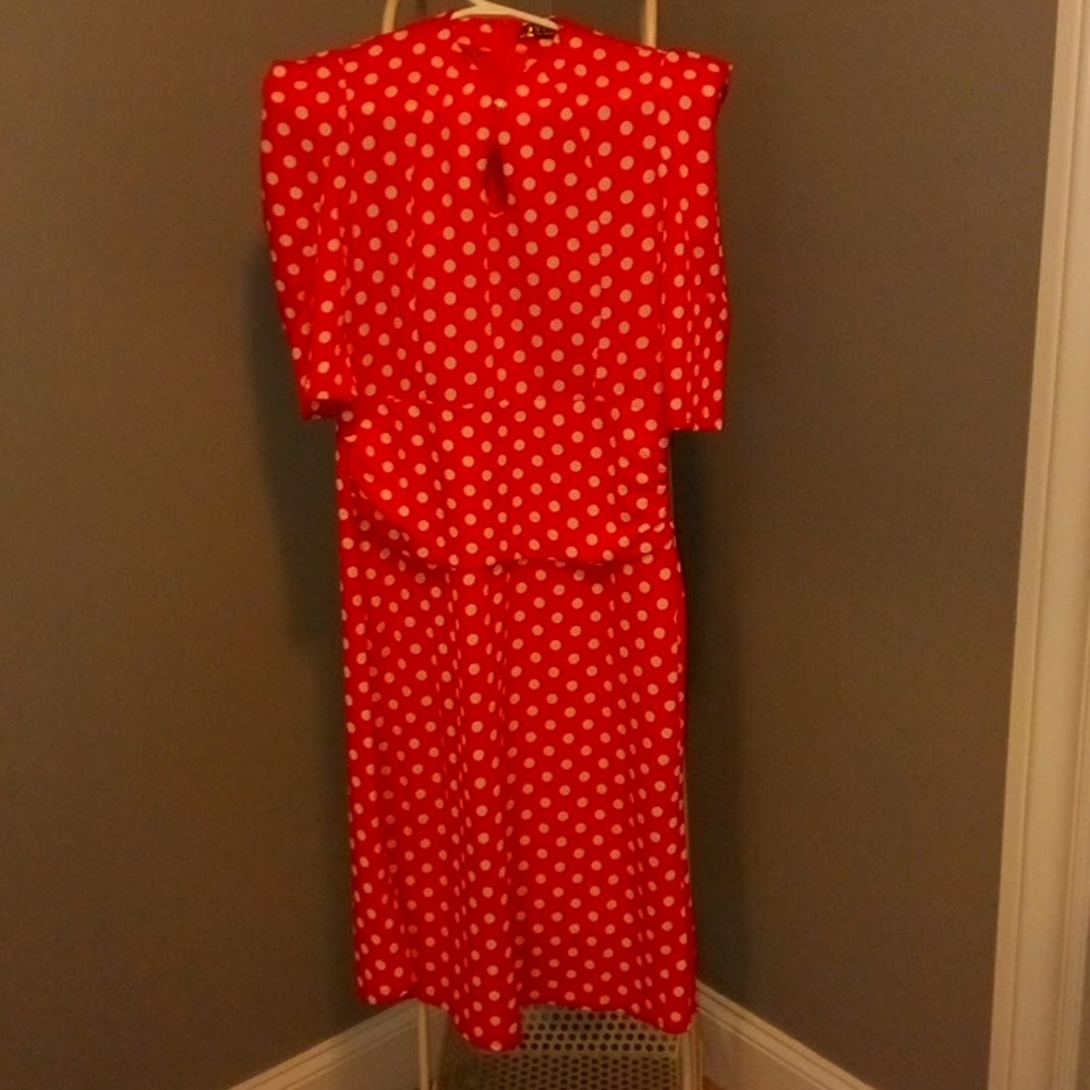 Beautiful vintage looking dress
